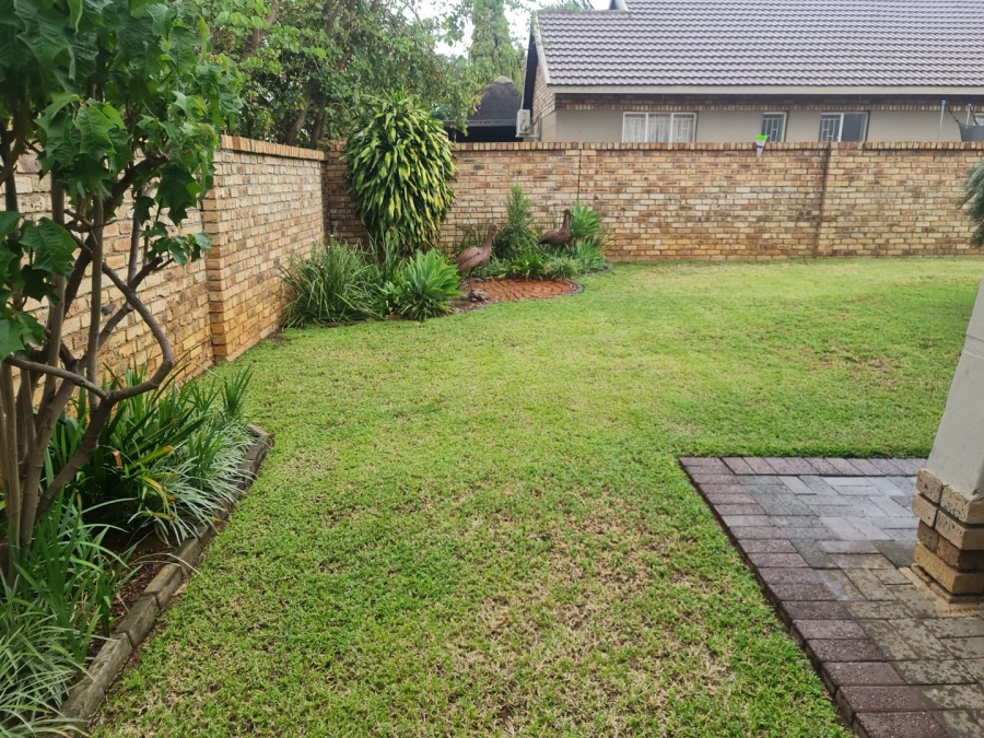 3 Bedroom Property for Sale in Waterval East North West